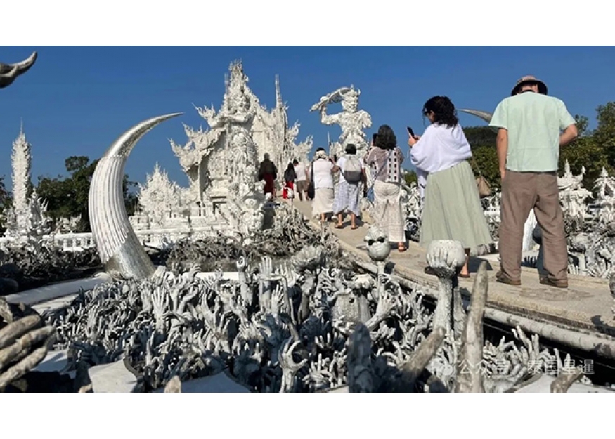 2026–01-22 因禁拍规定沟通不畅 白庙“轮回桥”中泰游客起争执